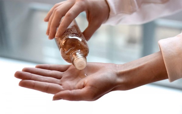 "Nước thần" chống lão hoá, tăng cường độ ẩm cho da vào mùa chuyển đông