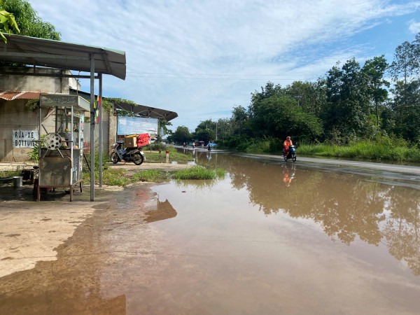 Tây Ninh: Khốn khổ vì đường thường xuyên bị ngập