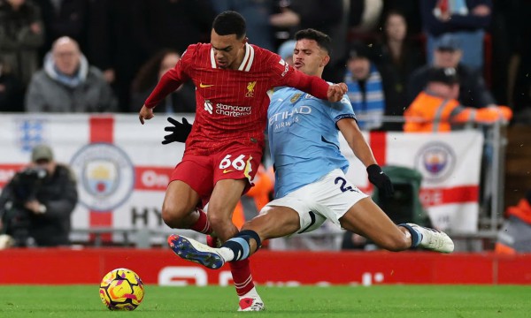 Man City đánh mất chính mình, thua Liverpool ở trận đại chiến: HLV Guardiola càng thêm đau!