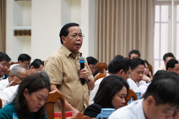 Sữa học đường làm 'nóng' kỳ họp HĐND tỉnh Quảng Nam Sữa học đường làm 'nóng' kỳ họp HĐND tỉnh Quảng Nam