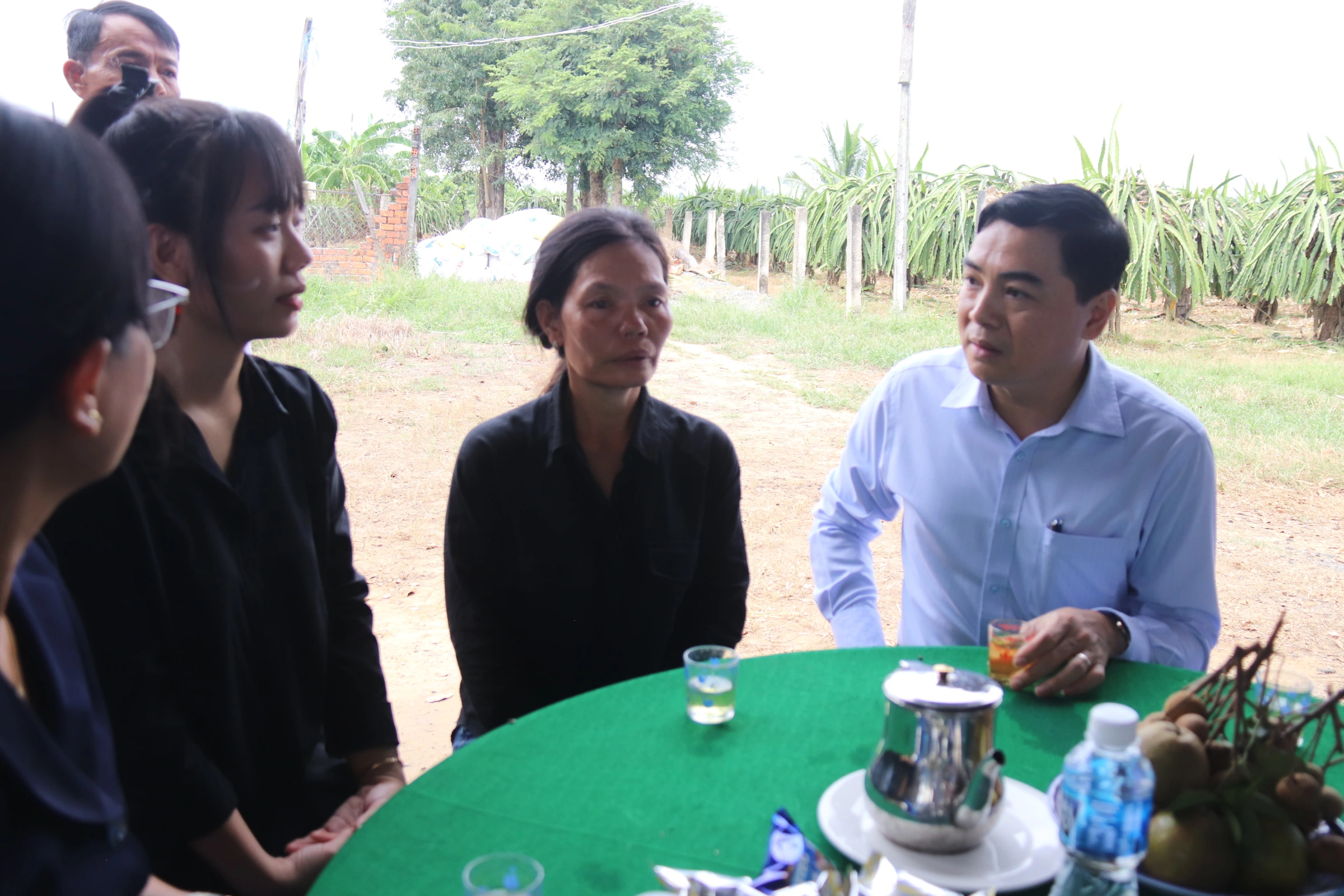 Bình Thuận thăm hỏi, động viên gia đình các liệt sĩ hy sinh trong diễn tập Bình Thuận thăm hỏi, động viên gia đình các liệt sĩ hy sinh trong diễn tập