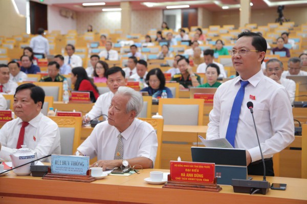 Giám đốc Sở TN-MT Bình Phước thừa nhận chậm tìm ra 'thủ phạm' gây ô nhiễm Giám đốc Sở TN-MT Bình Phước thừa nhận chậm tìm ra 'thủ phạm' gây ô nhiễm