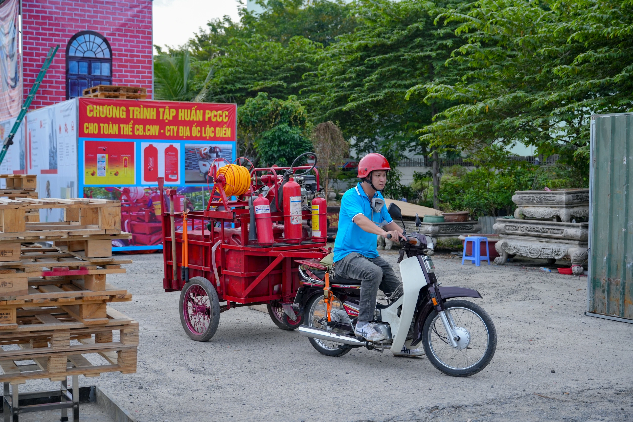 Hiệu quả của bình chữa cháy dạng ném tại hiện trường hẻm sâu