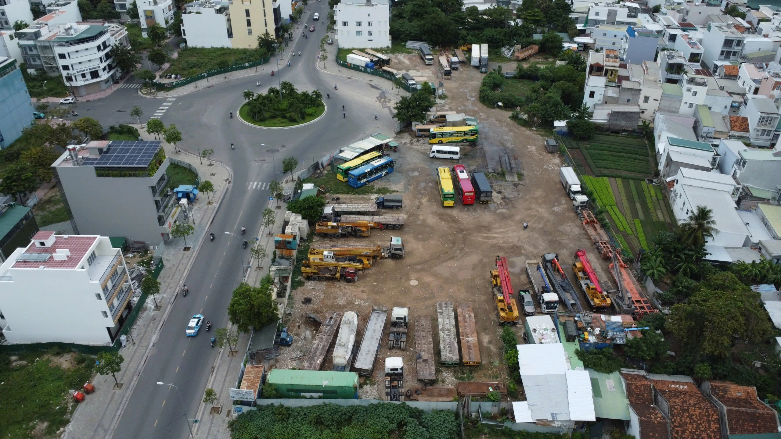 Bãi giữ xe 'chui' hoạt động ngang nhiên giữa trung tâm TP.Nha Trang