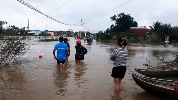 Bình Định: 2 học sinh lớp 6 tử vong vì bị lũ cuốn trôi