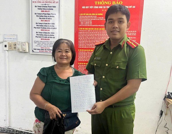 Đà Nẵng: Nhân viên ngân hàng cảnh giác, ngăn chặn vụ lừa đảo 230 triệu đồng Đà Nẵng: Nhân viên ngân hàng cảnh giác, ngăn chặn vụ lừa đảo 230 triệu đồng