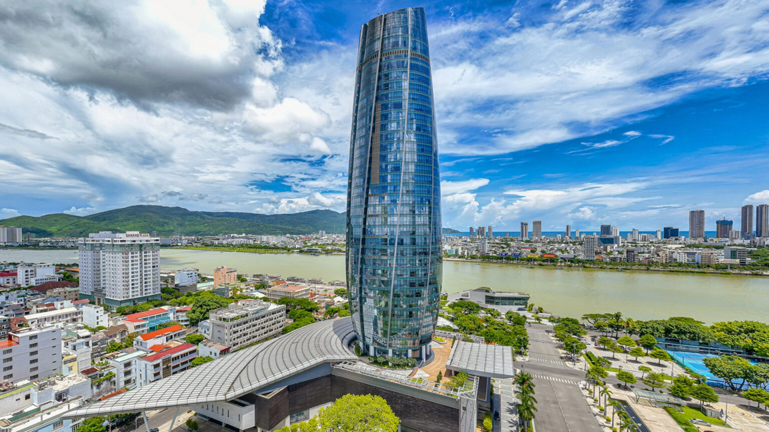 Đà Nẵng đề xuất phương án sáp nhập sở ban ngành, giải thể nhiều đơn vị Đà Nẵng đề xuất phương án sáp nhập sở ban ngành, giải thể nhiều đơn vị