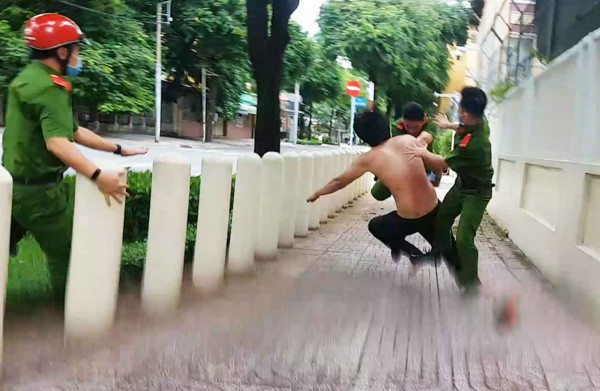 Người nghiện ma túy gia tăng, TP.HCM xử lý nghiêm việc móc nối 'giải cứu' Người nghiện ma túy gia tăng, TP.HCM xử lý nghiêm việc móc nối 'giải cứu'