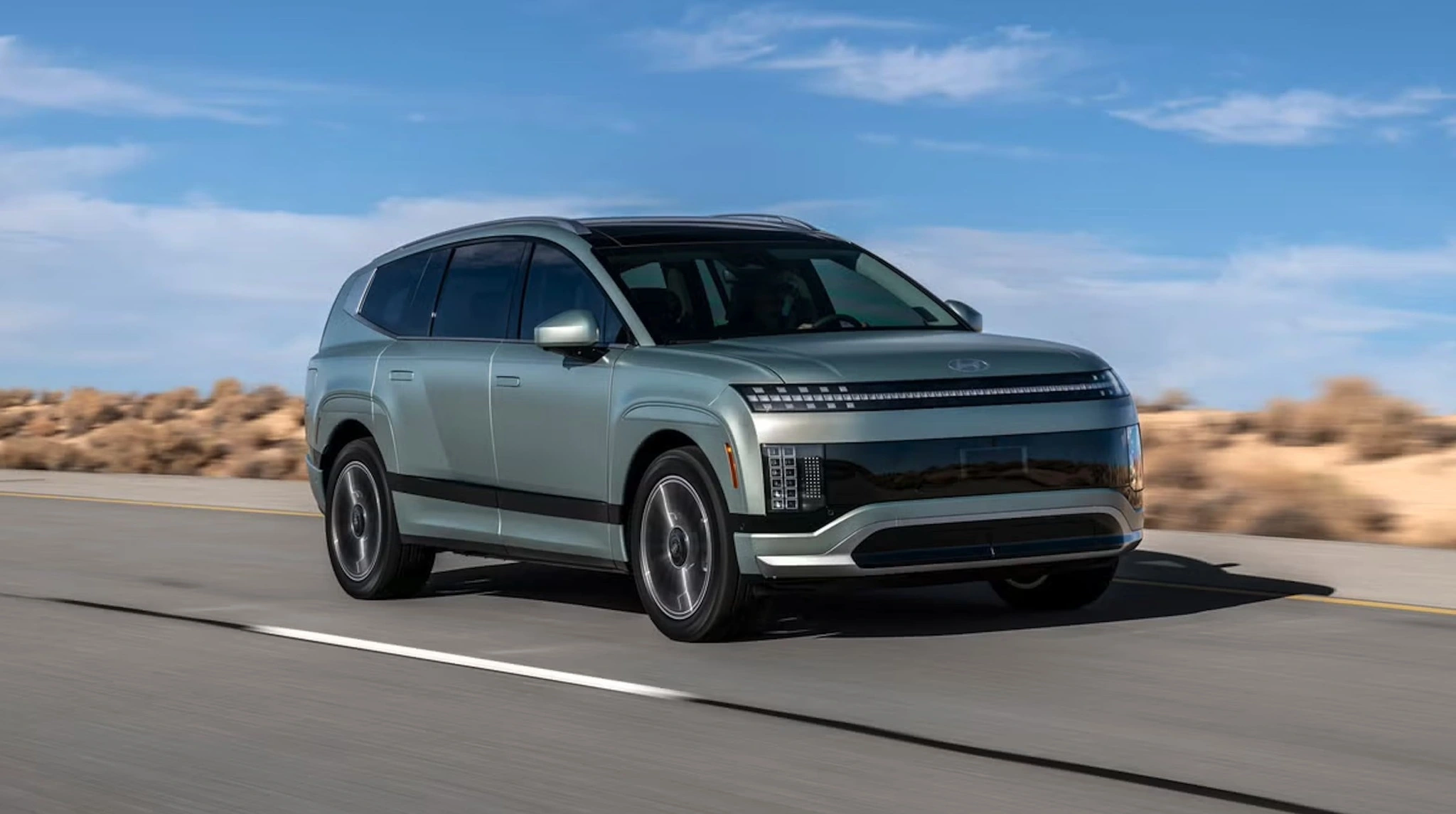 SUV điện 7 chỗ cỡ lớn Hyundai Ioniq 9 lần đầu lộ diện SUV điện 7 chỗ cỡ lớn Hyundai Ioniq 9 lần đầu lộ diện