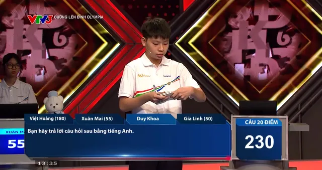 Đường lên đỉnh Olympia: Nam sinh Quốc học Huế giành vé vào vòng thi Quý 1 - Ảnh 6. Đường lên đỉnh Olympia: Nam sinh Quốc học Huế giành vé vào vòng thi Quý 1 - Ảnh 6.