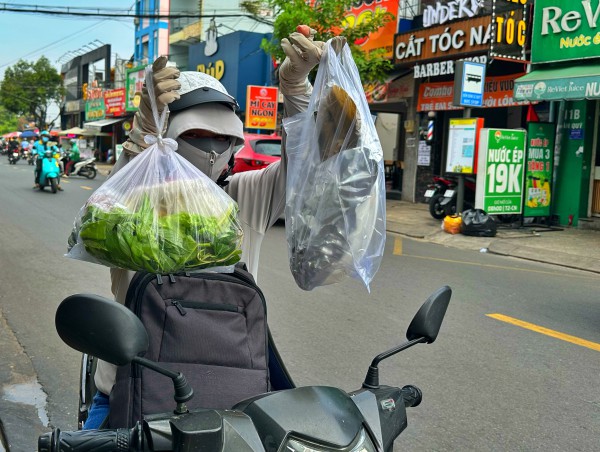 Quán tai tượng chiên xù ở TP.HCM có ngày bán hơn… 1 tấn cá: Bí quyết gì?