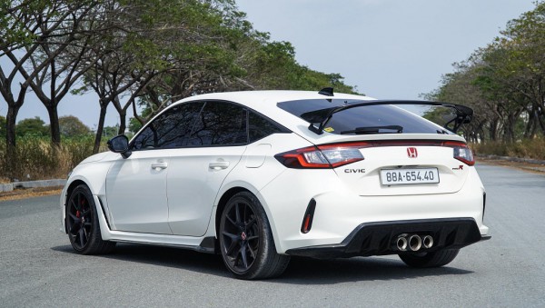 Honda Civic Type R tại Việt Nam tăng giá, lên mức gần 3 tỉ đồng