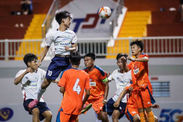 Khốc liệt vòng play-off