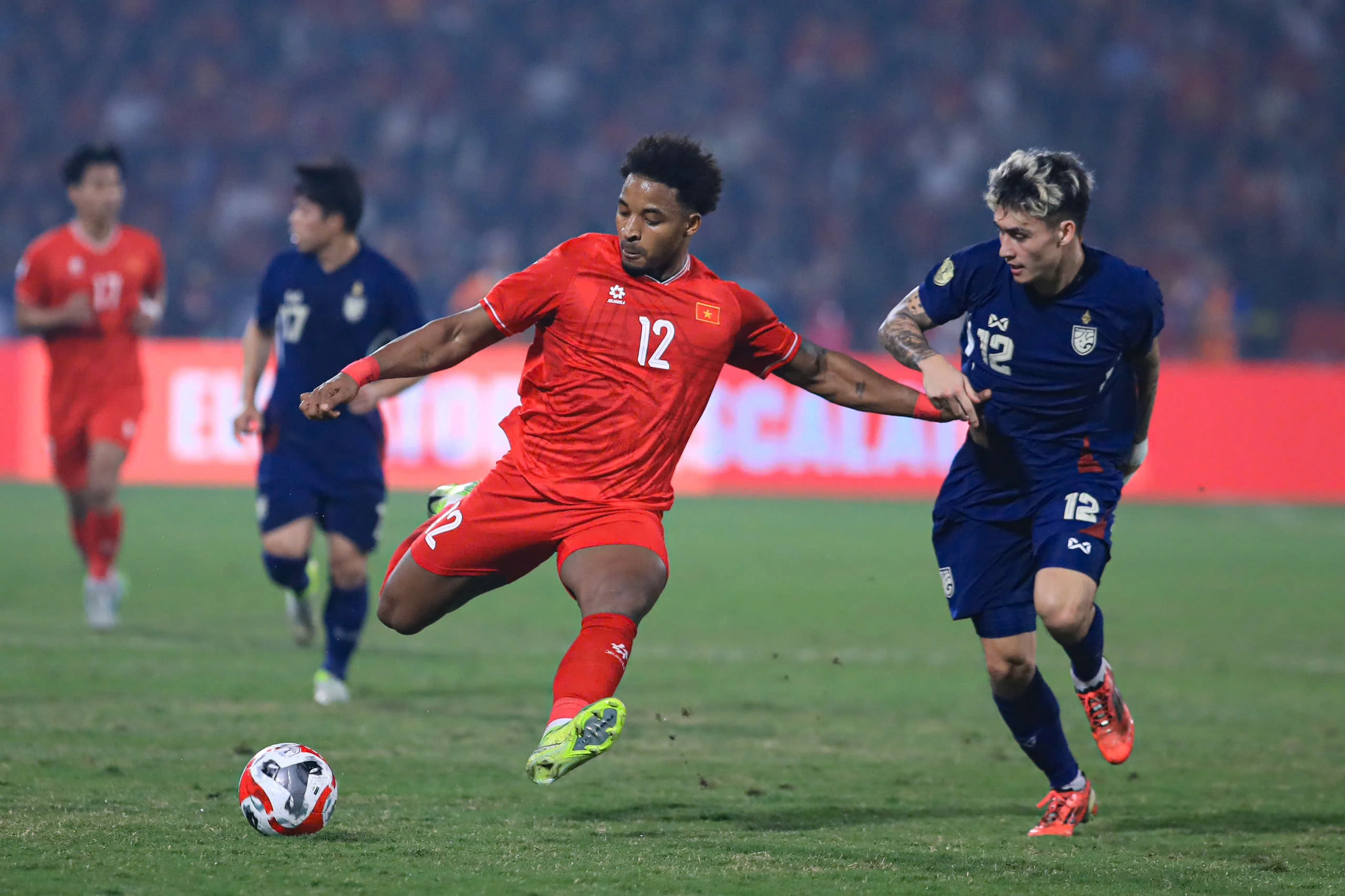 Malaysia nhập tịch cầu thủ ngoại, quyết liệt tranh vé Asian Cup 2027 với đội tuyển Việt Nam Malaysia nhập tịch cầu thủ ngoại, quyết liệt tranh vé Asian Cup 2027 với đội tuyển Việt Nam