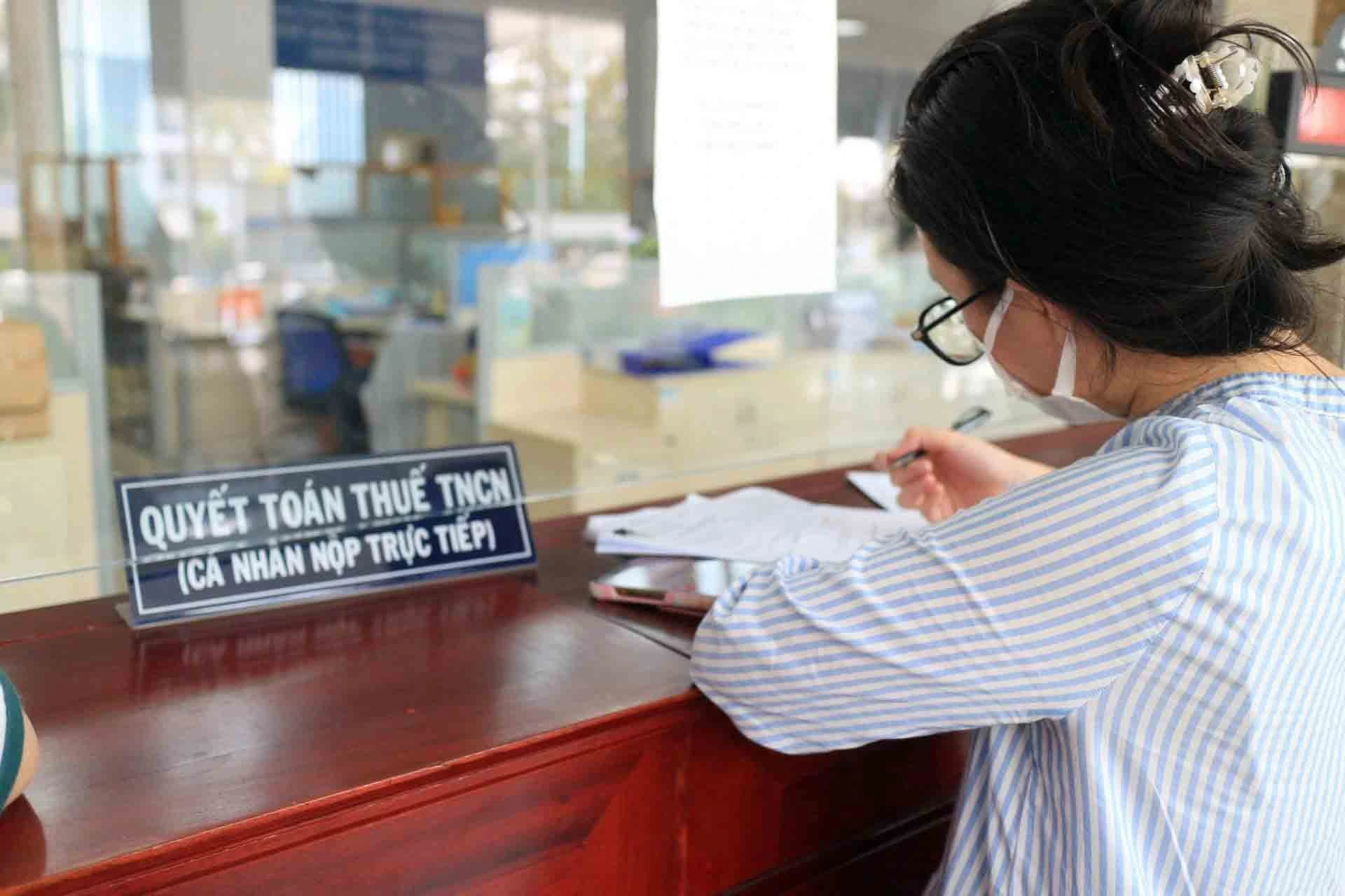 Mong sớm điều chỉnh thuế thu nhập cá nhân