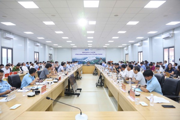 Phó thủ tướng Trần Hồng Hà kiểm tra tiến độ dự án sân bay Long Thành Phó thủ tướng Trần Hồng Hà kiểm tra tiến độ dự án sân bay Long Thành