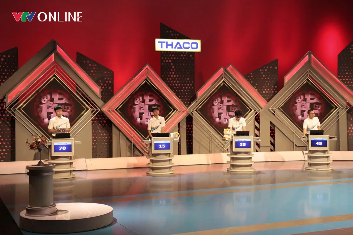 Đường lên đỉnh Olympia: Nam sinh Huế giành cầu truyền hình đầu tiên năm 2025 - Ảnh 3. Đường lên đỉnh Olympia: Nam sinh Huế giành cầu truyền hình đầu tiên năm 2025 - Ảnh 3.