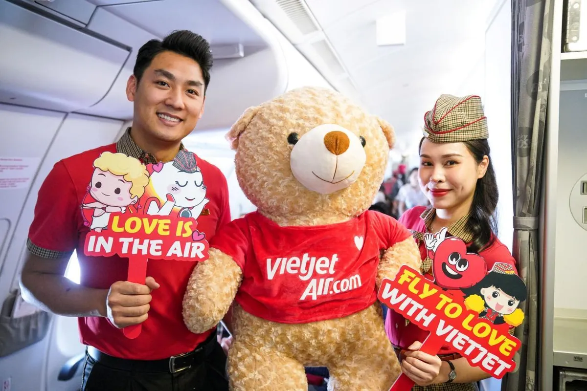 Bay Vietjet là có gấu trong mùa lễ Valentine này - Ảnh 6.