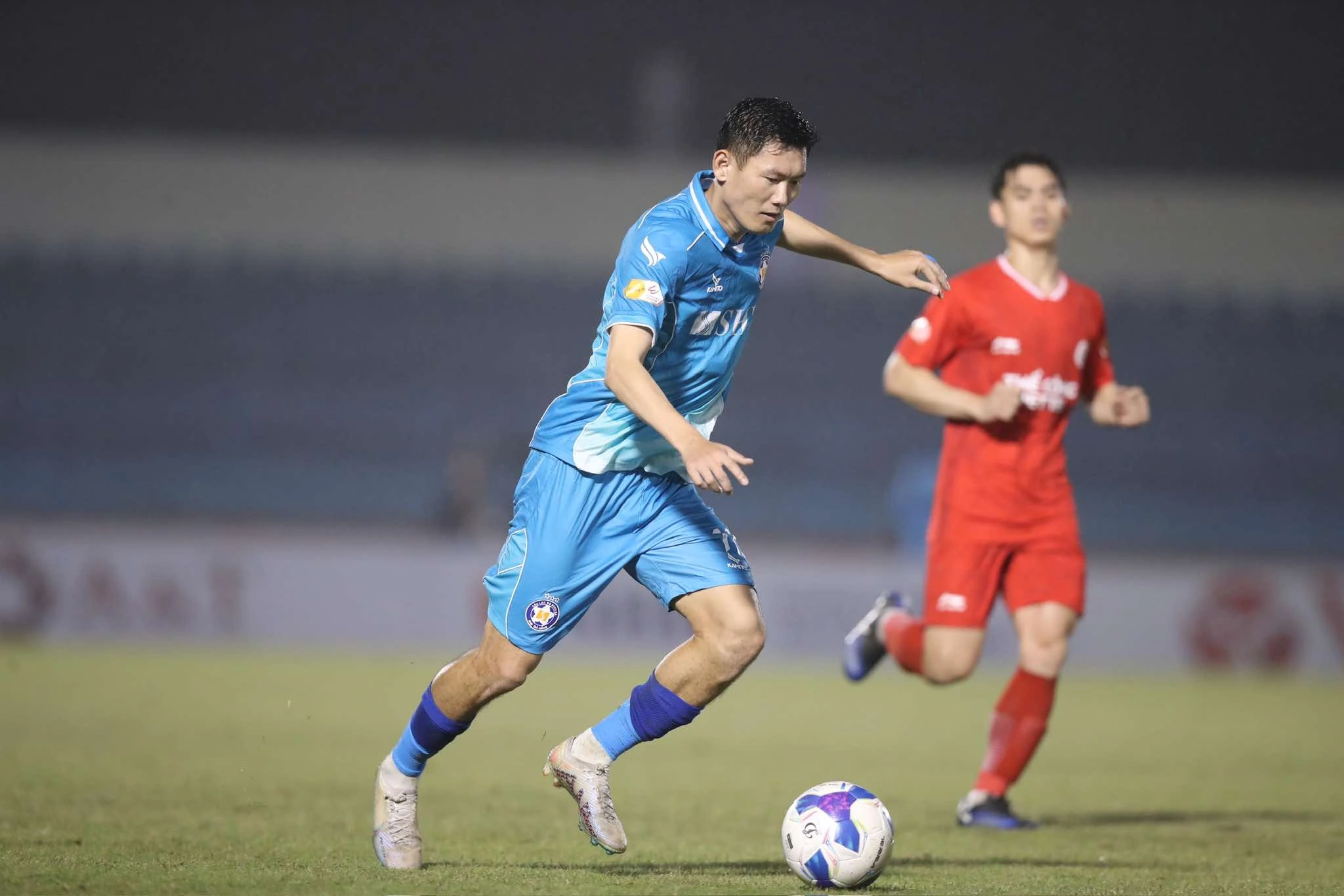 Bảng xếp hạng vòng 13 V-League: Thanh Hóa lỡ cơ hội lên đỉnh bảng, Đà Nẵng vẫn dưới đáy