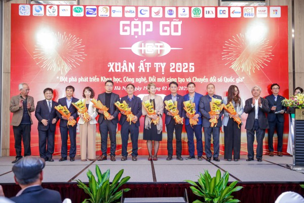 Gặp gỡ ICT 2025: Tiên phong chuyển đổi số, thúc đẩy đổi mới sáng tạo