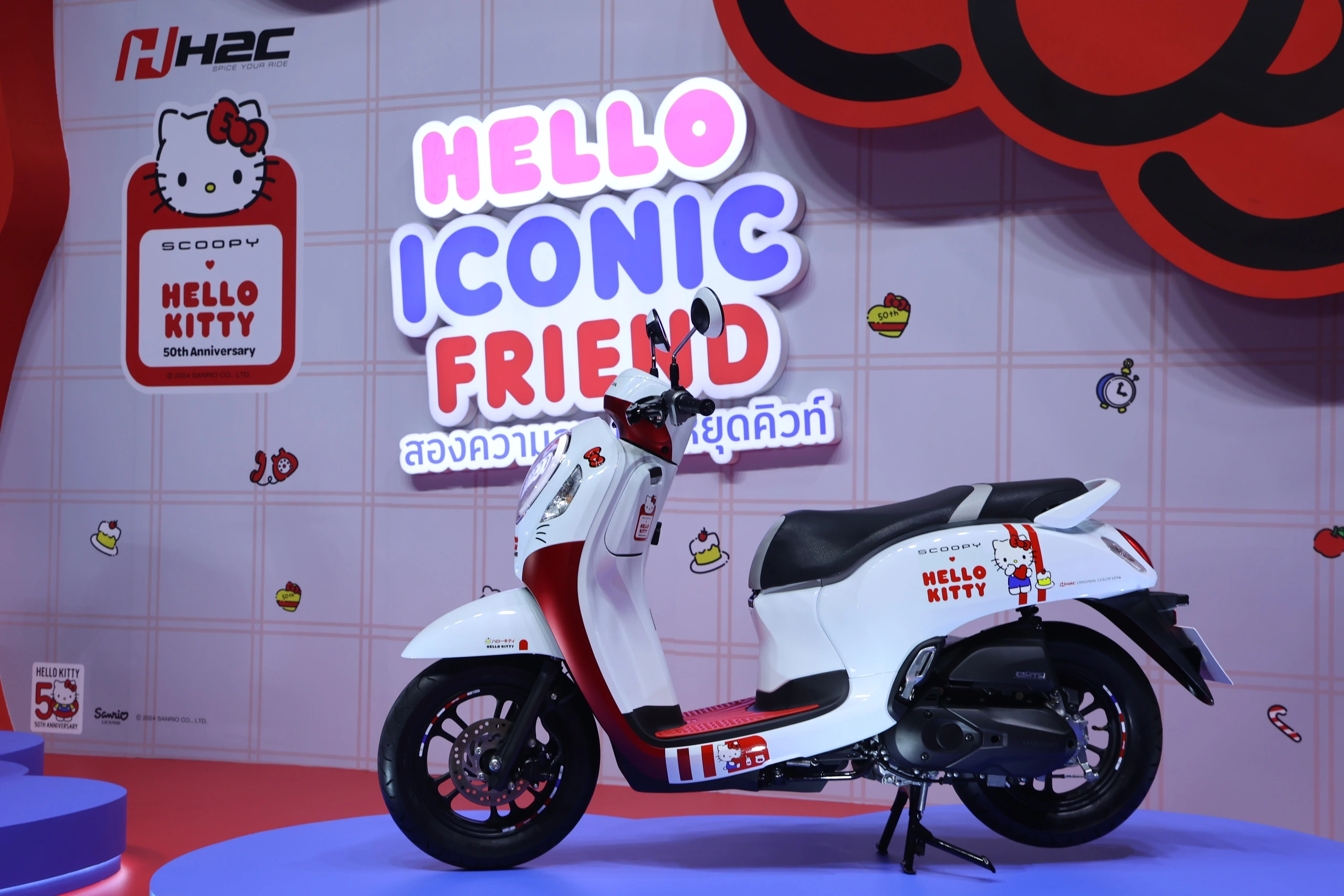 Chỉ sản xuất 2.000 xe, Honda Scoopy Hello Kitty về Việt Nam giá gần 90 triệu đồng