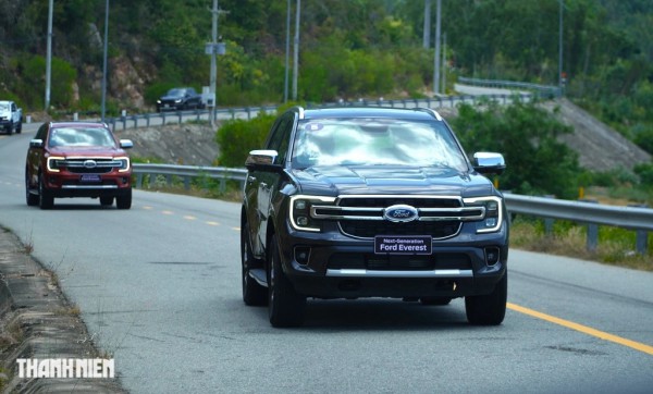 SUV 7 chỗ: Doanh số 'lao dốc' Ford Everest vẫn dẫn đầu phân khúc SUV 7 chỗ: Doanh số 'lao dốc' Ford Everest vẫn dẫn đầu phân khúc