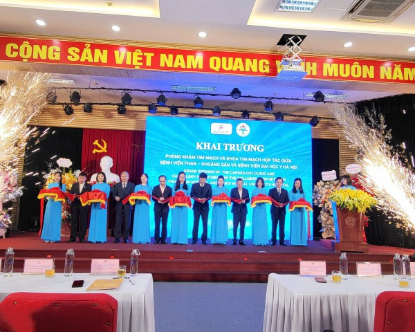 Bệnh viện Than - Khoáng sản và Bệnh viện Đại học Y Hà Nội hợp tác khám, điều trị chuyên khoa tim mạch