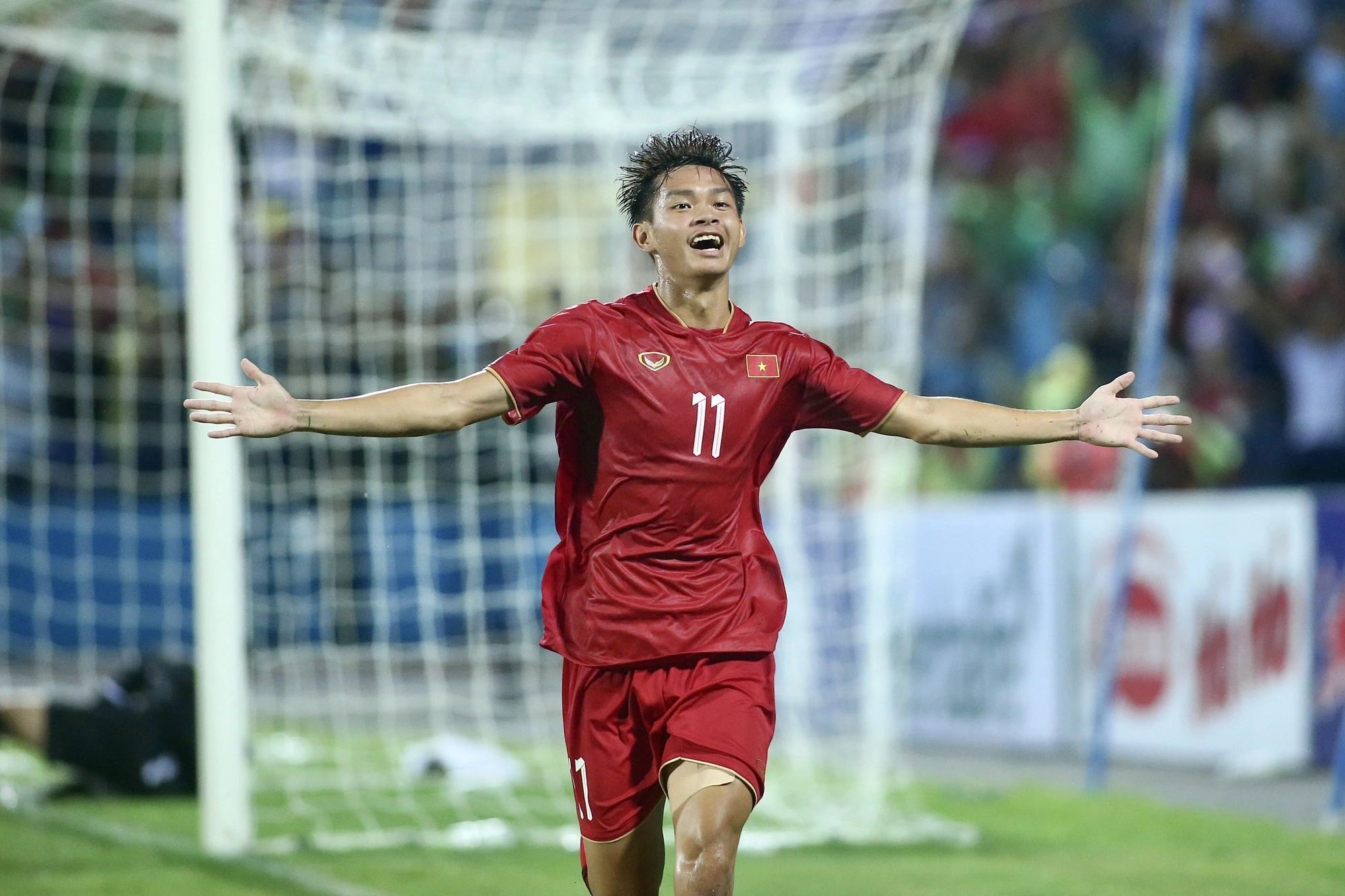 Bùi Vĩ Hào: Mang kinh nghiệm AFF Cup thắp sáng SEA Games?