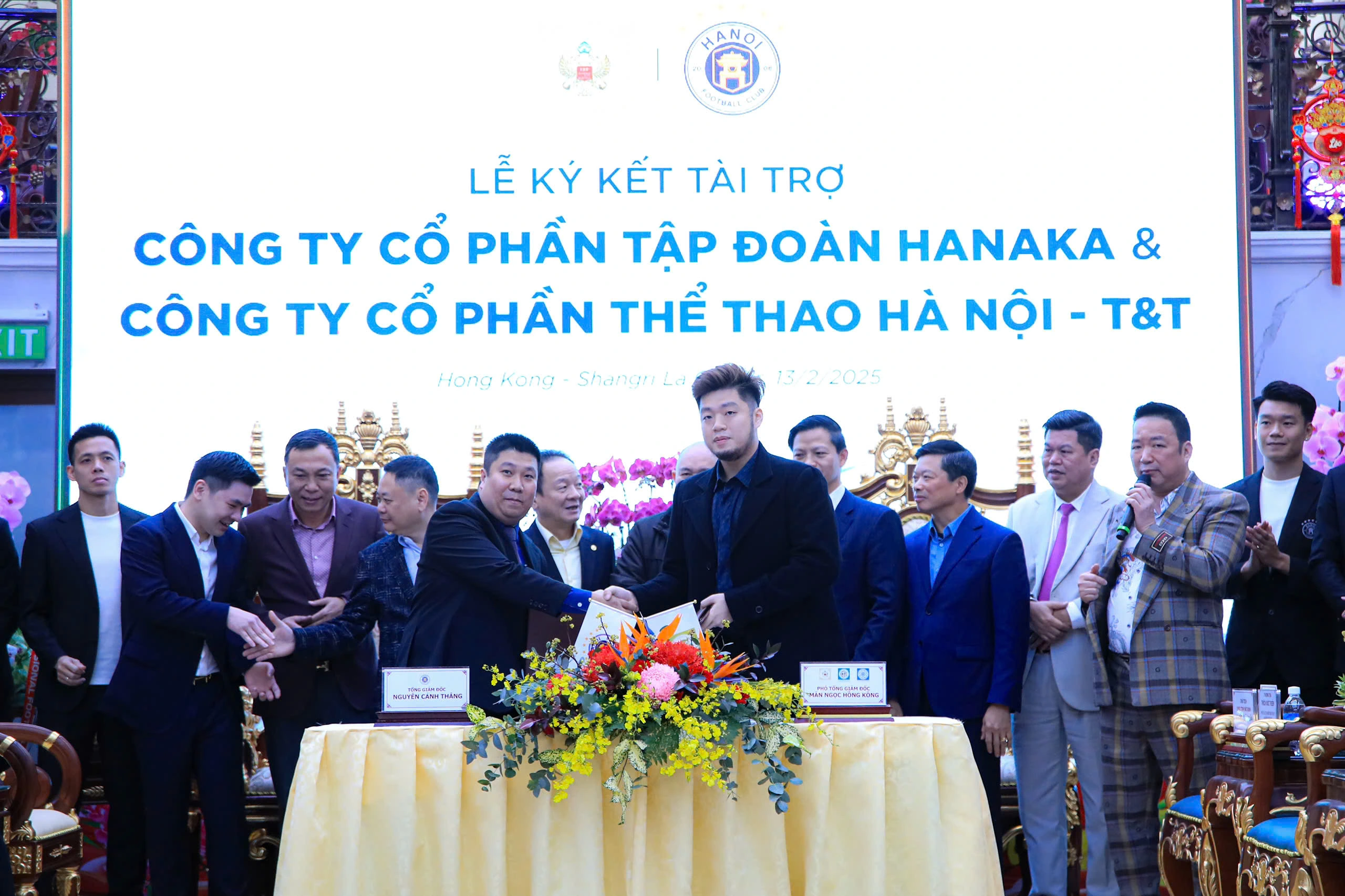 CLB Hà Nội nhận cú hích đặc biệt trước lượt về V-League: Được rót 18 tỉ đồng