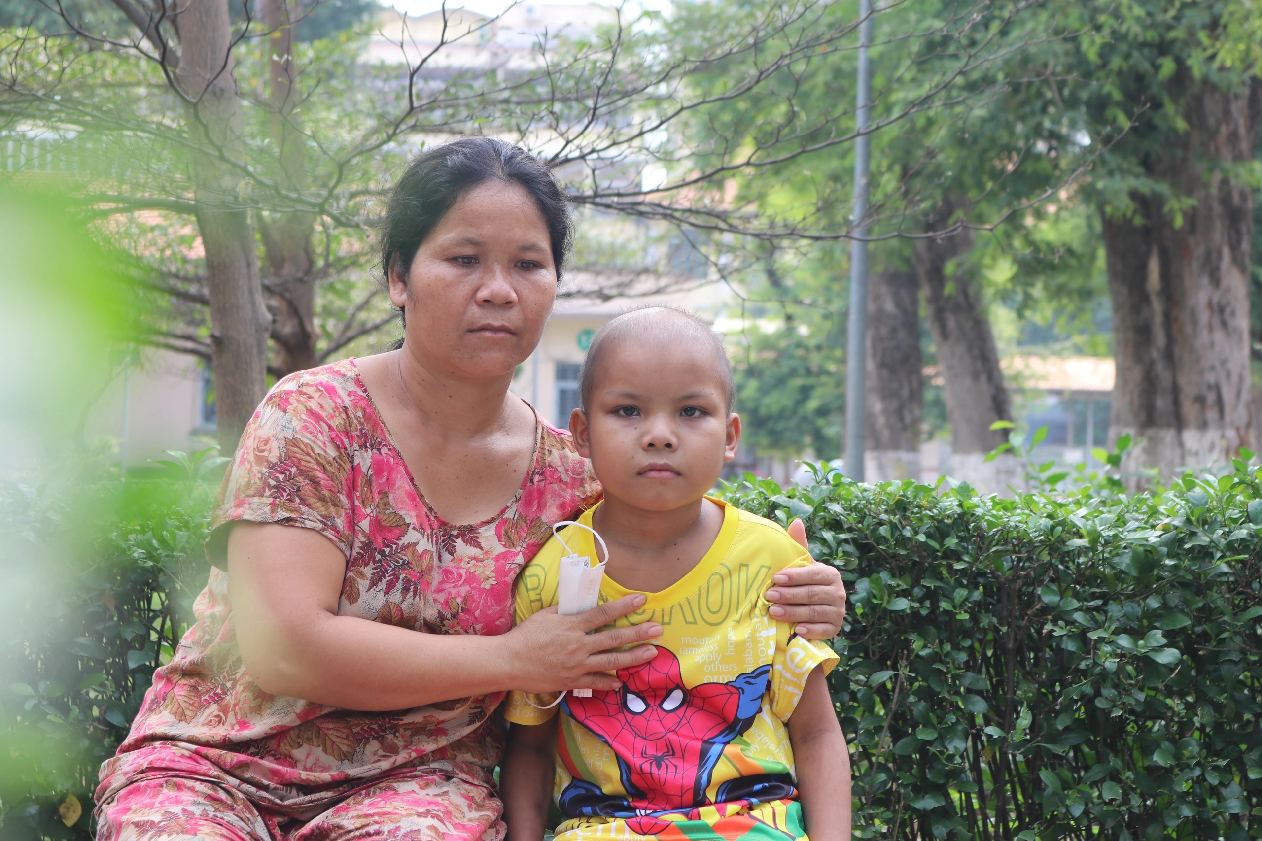 Con muốn sống: Người mẹ Jrai còn 600.000 đồng cầm cự cứu con ung thư Con muốn sống: Người mẹ Jrai còn 600.000 đồng cầm cự cứu con ung thư