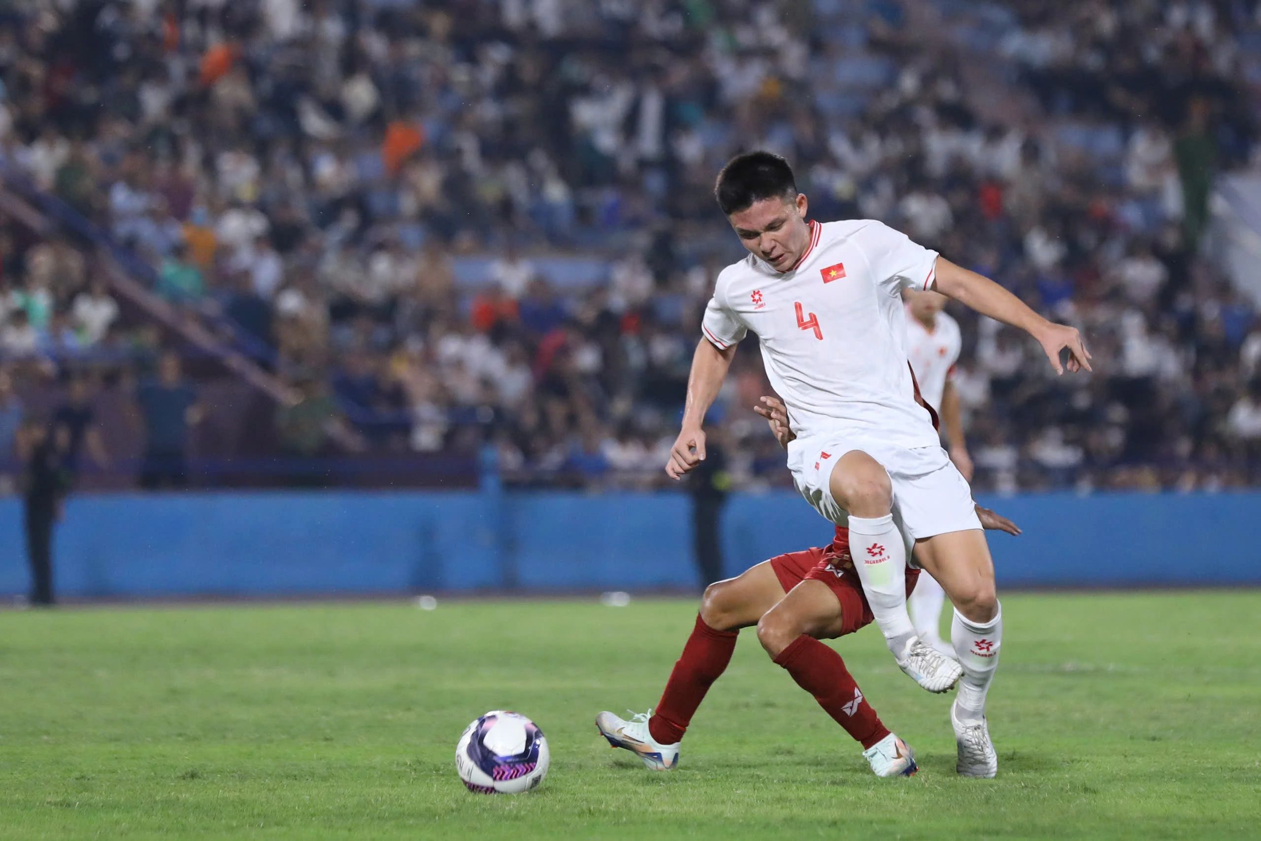Khởi đầu cho giấc mơ World Cup: U.17 Việt Nam phải vượt khó ngay trận ra quân Khởi đầu cho giấc mơ World Cup: U.17 Việt Nam phải vượt khó ngay trận ra quân