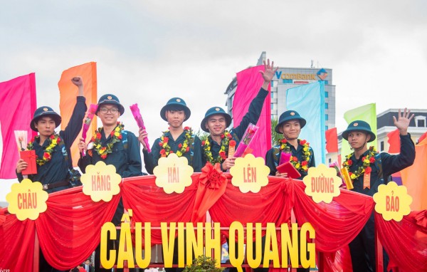 Tân binh Đà Nẵng bước lên cầu vinh quang