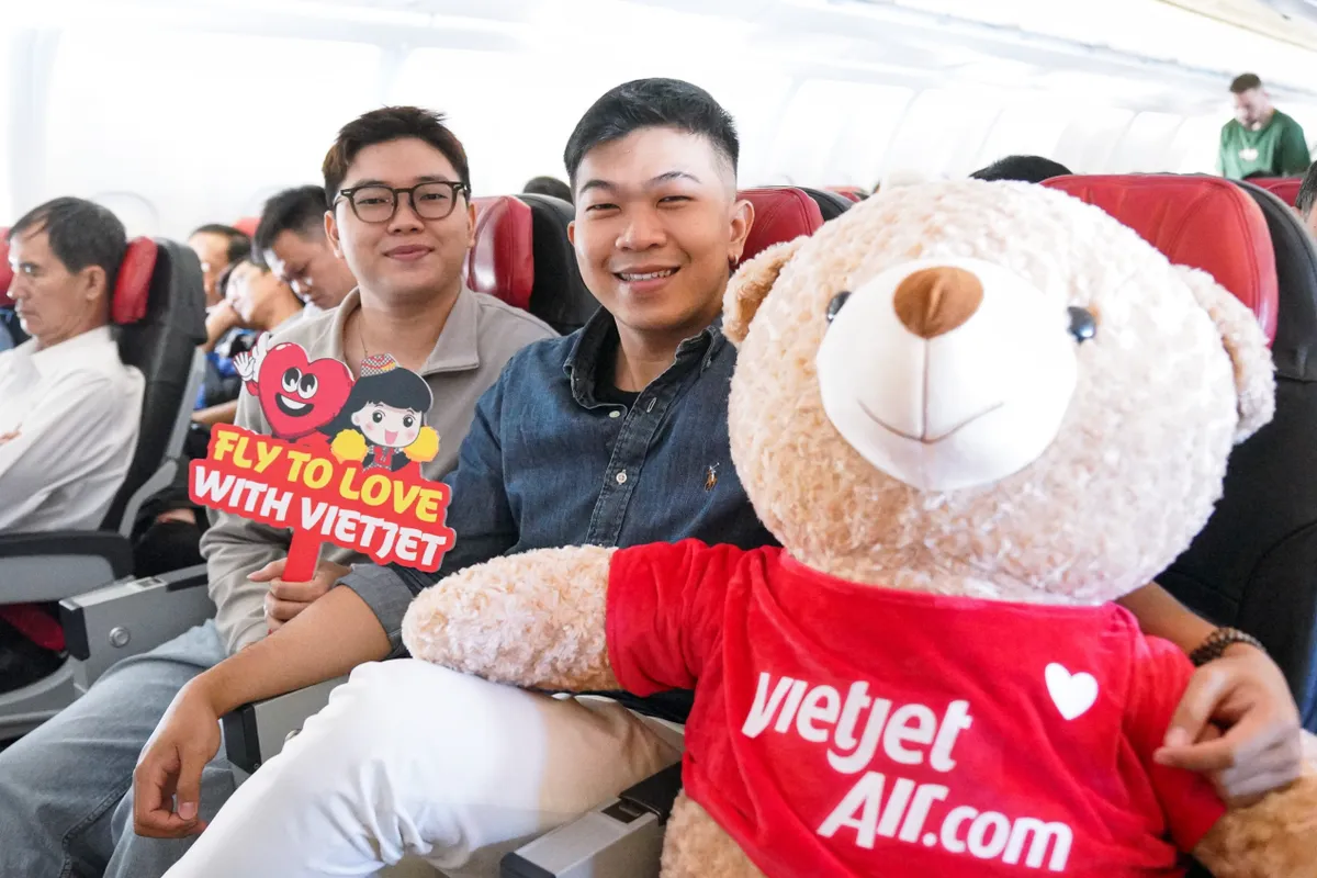 Bay Vietjet là có gấu trong mùa lễ Valentine này - Ảnh 11.