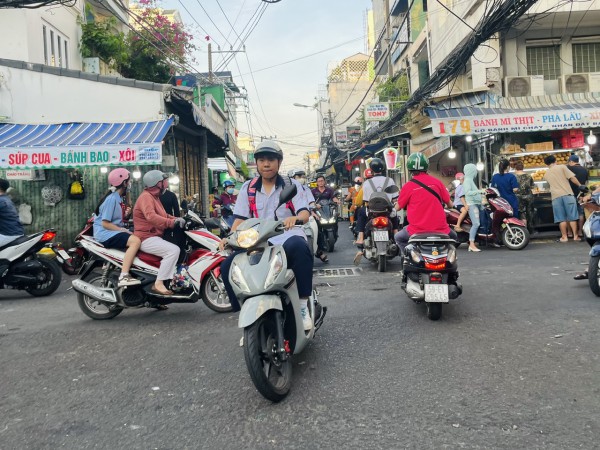 Chợ 200 Xóm Chiếu, thiên đường ẩm thực bình dân ở TP.HCM