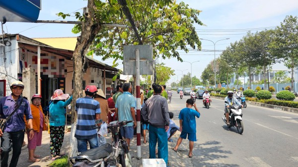 Điều tra vụ hai vợ chồng tử vong trong nhà ở Vĩnh Long