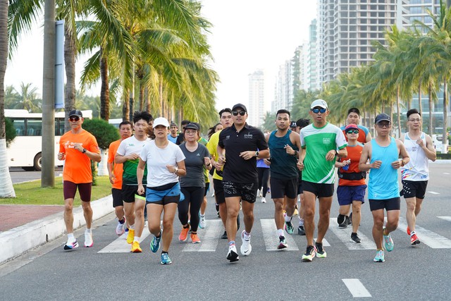 Hơn 7.000 vận động viên tham gia Cuộc thi Marathon quốc tế Đà Nẵng 2025 - Ảnh 3.