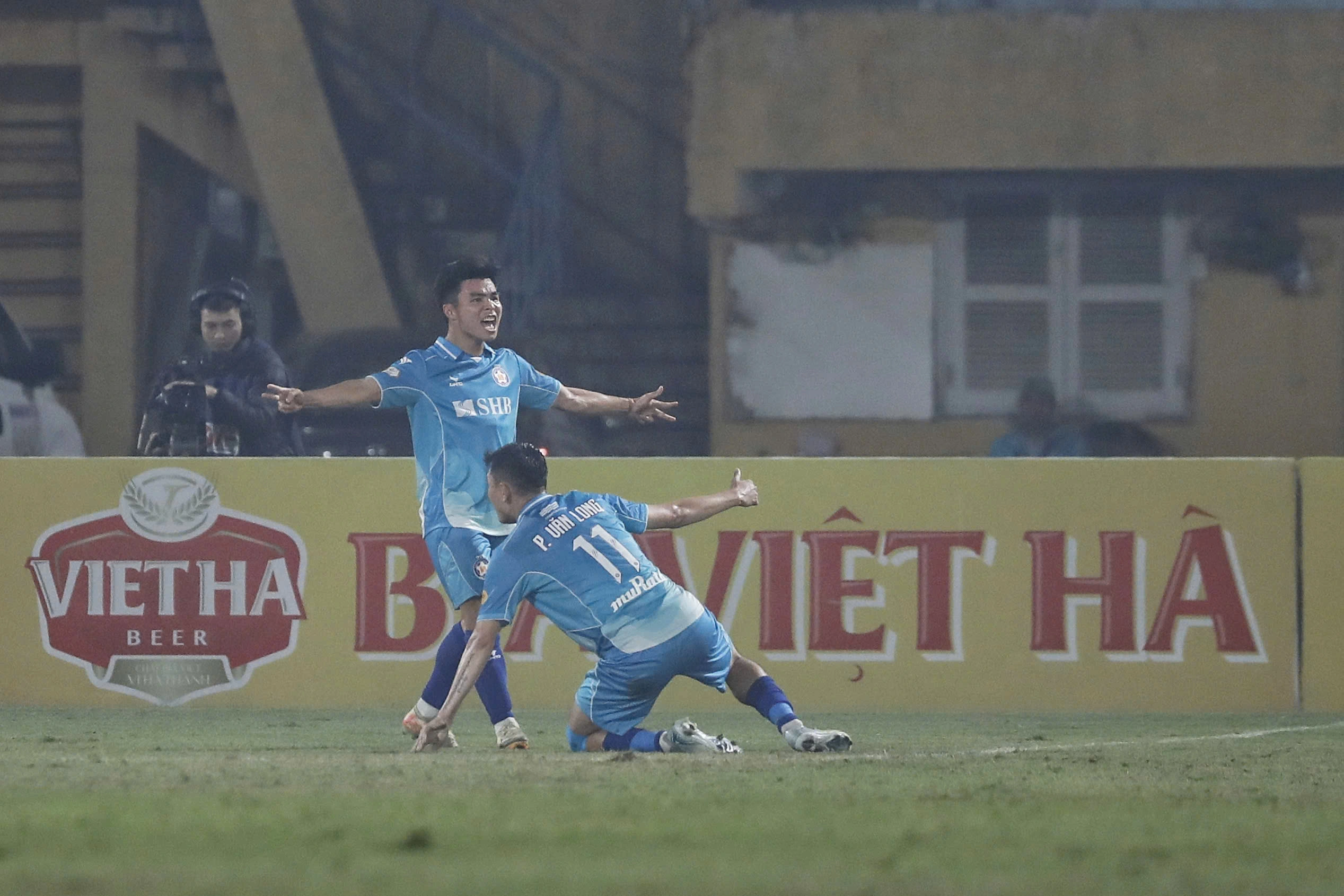 Bảng xếp hạng V-League mới nhất: HAGL ở nấc thang cực thấp, Đà Nẵng chưa thoát đáy
