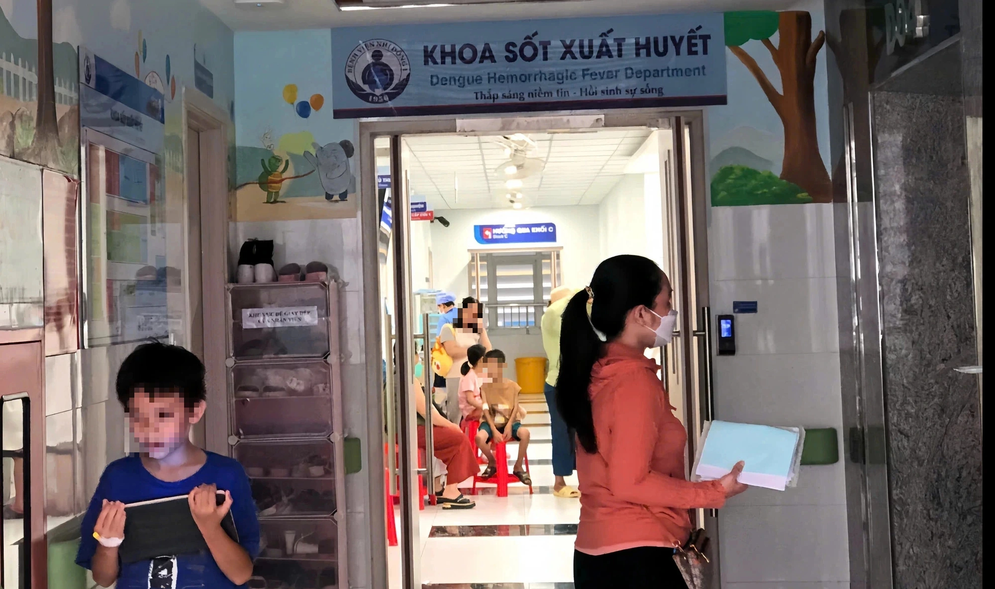 Dịch bệnh sốt xuất huyết và tay chân miệng tăng, sởi diễn biến phức tạp Dịch bệnh sốt xuất huyết và tay chân miệng tăng, sởi diễn biến phức tạp