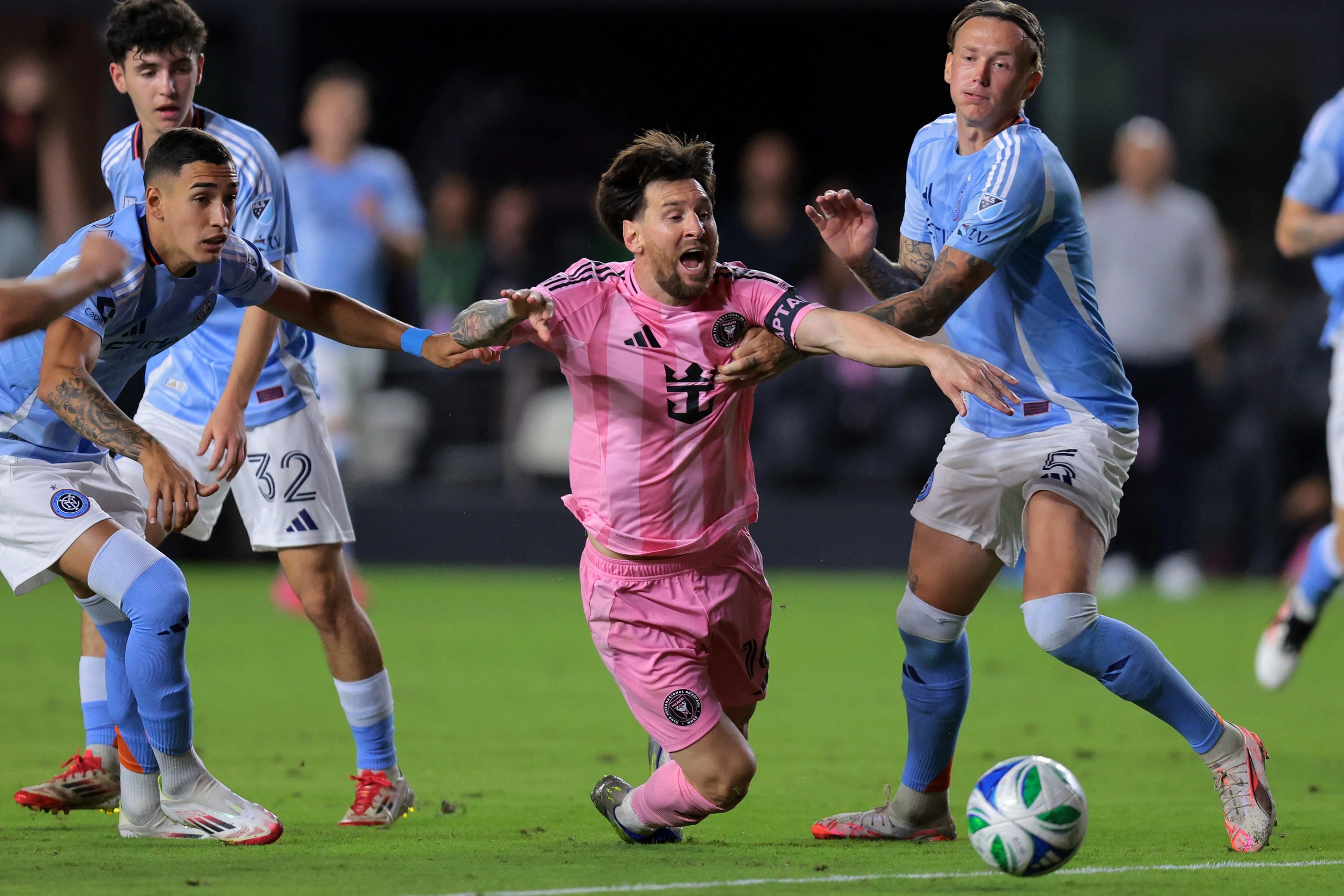 Hy hữu: Đội bóng ‘đền’ vé vì Messi không thi đấu, Inter Miami thắng đậm tại MLS