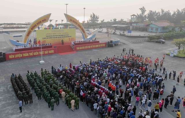 Quảng Bình: Hưởng ứng ngày chạy Olympic vì sức khoẻ toàn dân - Ảnh 1.