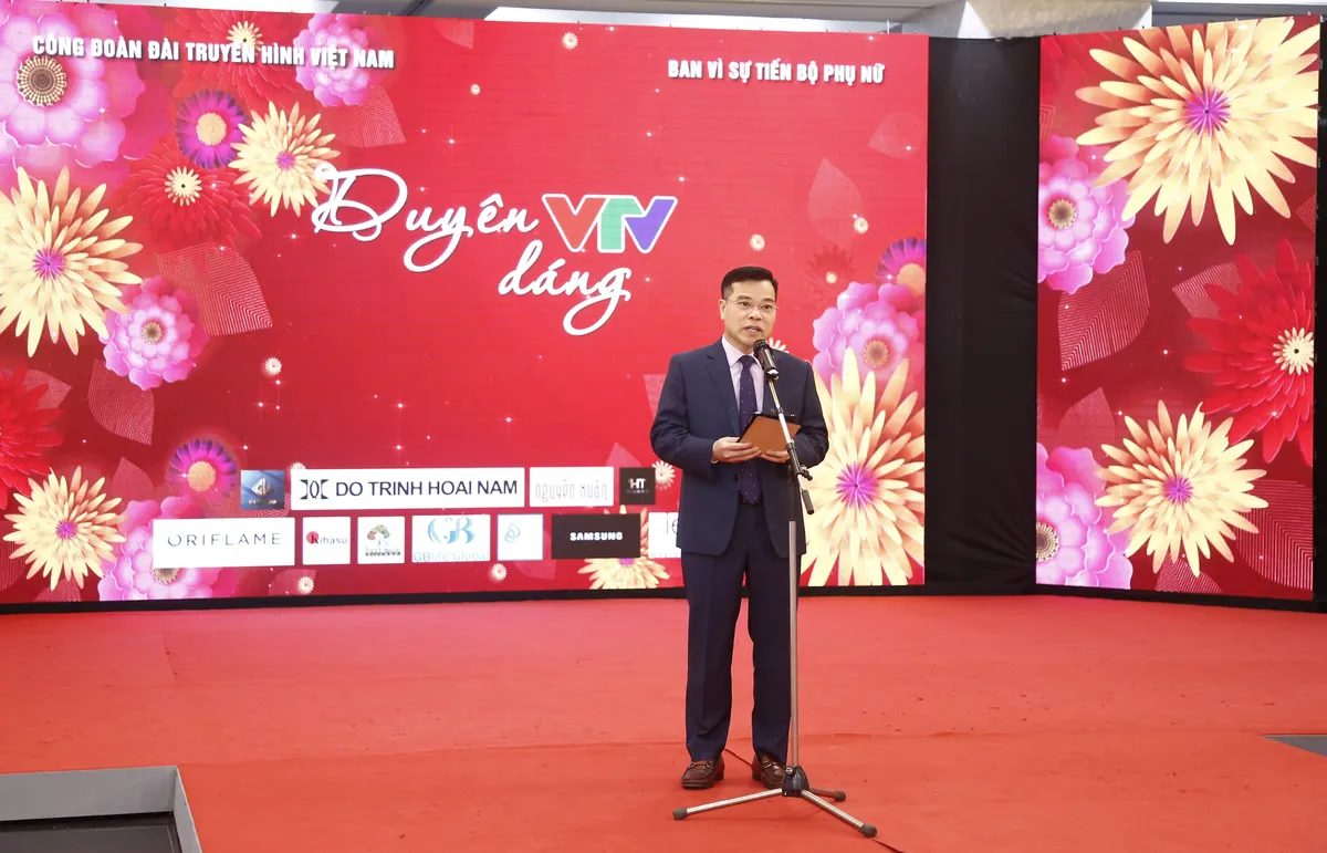 “Duyên dáng VTV” rạng rỡ trong lễ kỷ niệm 115 năm Ngày Quốc tế Phụ nữ 8/3 - Ảnh 3.