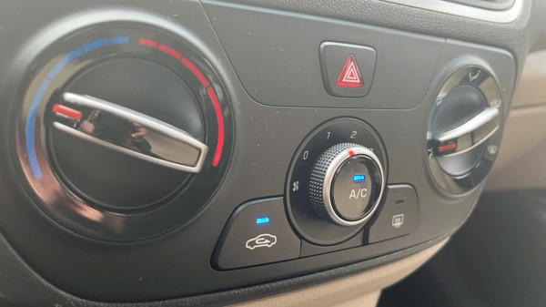 Ô tô sử dụng bao lâu nên vệ sinh hệ thống điều hòa?