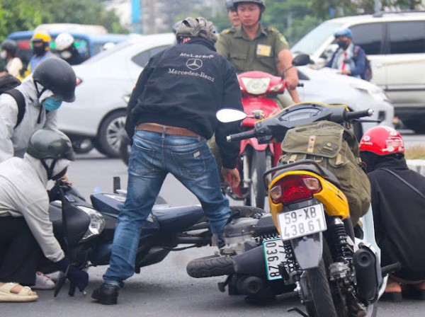 TP.HCM nghĩa tình: 'Long quận 9, tiêu chí giúp người qua đường 0 đồng'