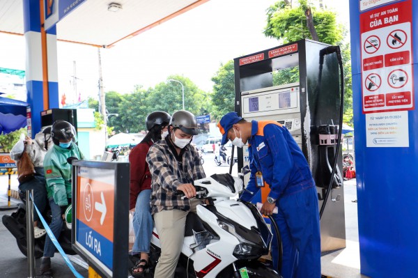 Giá xăng dầu hôm nay 19.4.2025: Tuần tăng hơn 5% Giá xăng dầu hôm nay 19.4.2025: Tuần tăng hơn 5%