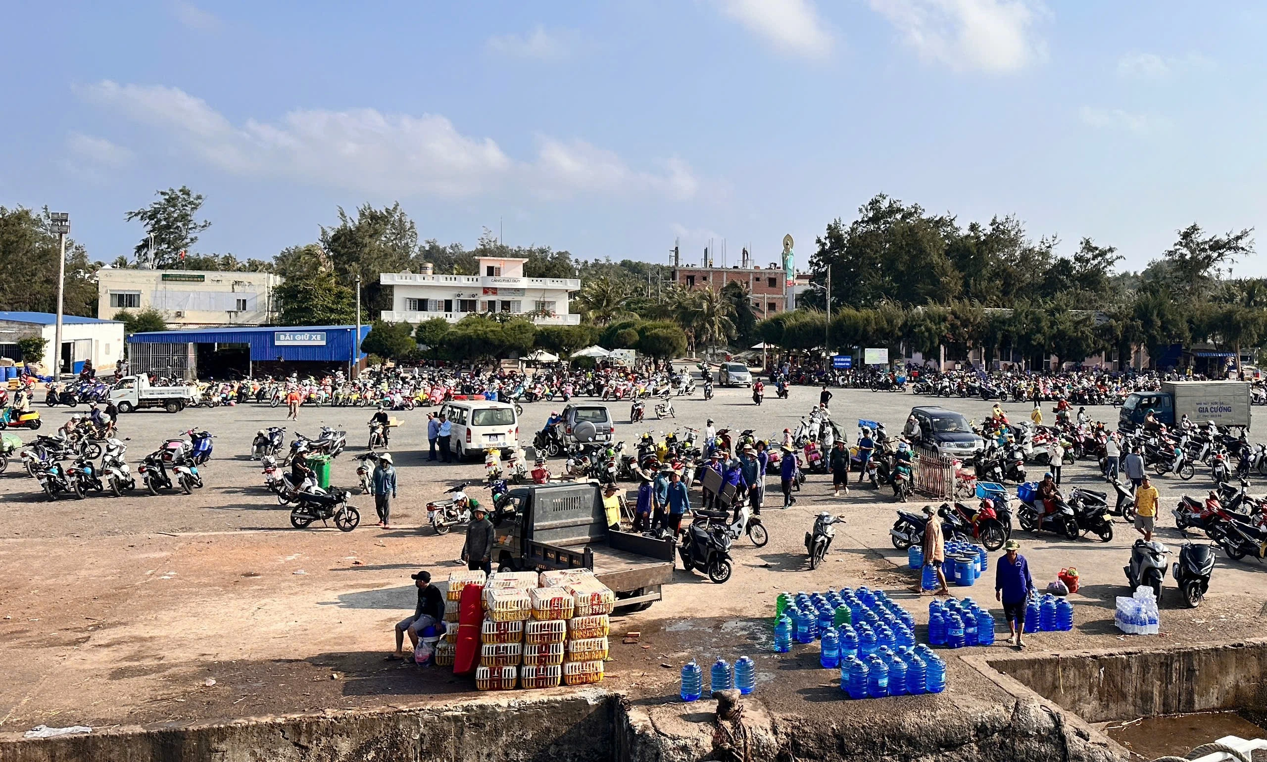 Tìm thấy 2 người mất tích trong vụ tàu cá bị chìm ở Bình Thuận