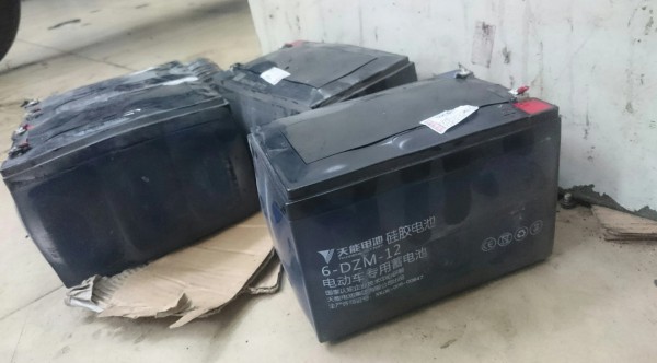 3 dấu hiệu cho thấy bình ắc-quy xe máy cần thay thế 3 dấu hiệu cho thấy bình ắc-quy xe máy cần thay thế