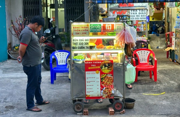 Hẻm bán món chay 'độc nhất' TP.HCM: Chuyện 'lạ' xảy ra sau gần nửa thế kỷ Hẻm bán món chay 'độc nhất' TP.HCM: Chuyện 'lạ' xảy ra sau gần nửa thế kỷ