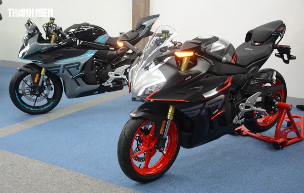 CFMoto 450SR S đầu tiên về Việt Nam, giá hơn 155 triệu đồng CFMoto 450SR S đầu tiên về Việt Nam, giá hơn 155 triệu đồng