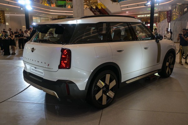 MINI Countryman 2025 'lột xác' thiết kế, giá từ 2,6 tỉ đồng MINI Countryman 2025 'lột xác' thiết kế, giá từ 2,6 tỉ đồng