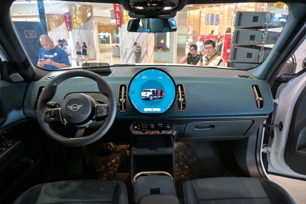 MINI Countryman 2025 'lột xác' thiết kế, giá từ 2,6 tỉ đồng MINI Countryman 2025 'lột xác' thiết kế, giá từ 2,6 tỉ đồng